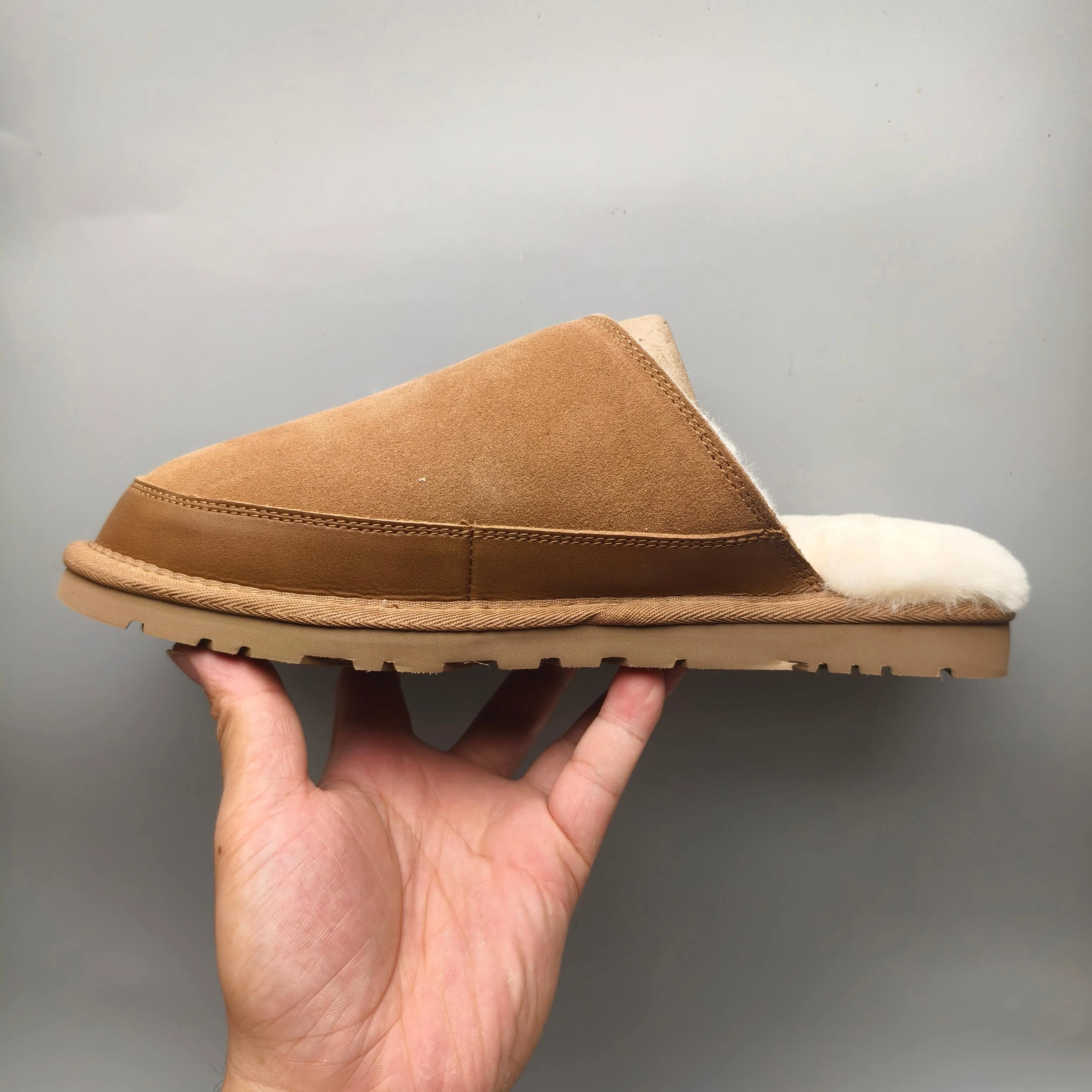 💰440 UGG sheepskin all-in-one snow boots 4585 ultra-light casual fur flip flops men's shoes color: maroon black matching size: 40-45